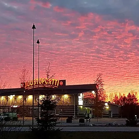 Hotelli Kaersaemaeki Kärsämäki